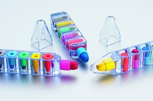 MAGIC Creative Kids Set of 6 Colorful Wax Crayons - GiftRetail IT1329